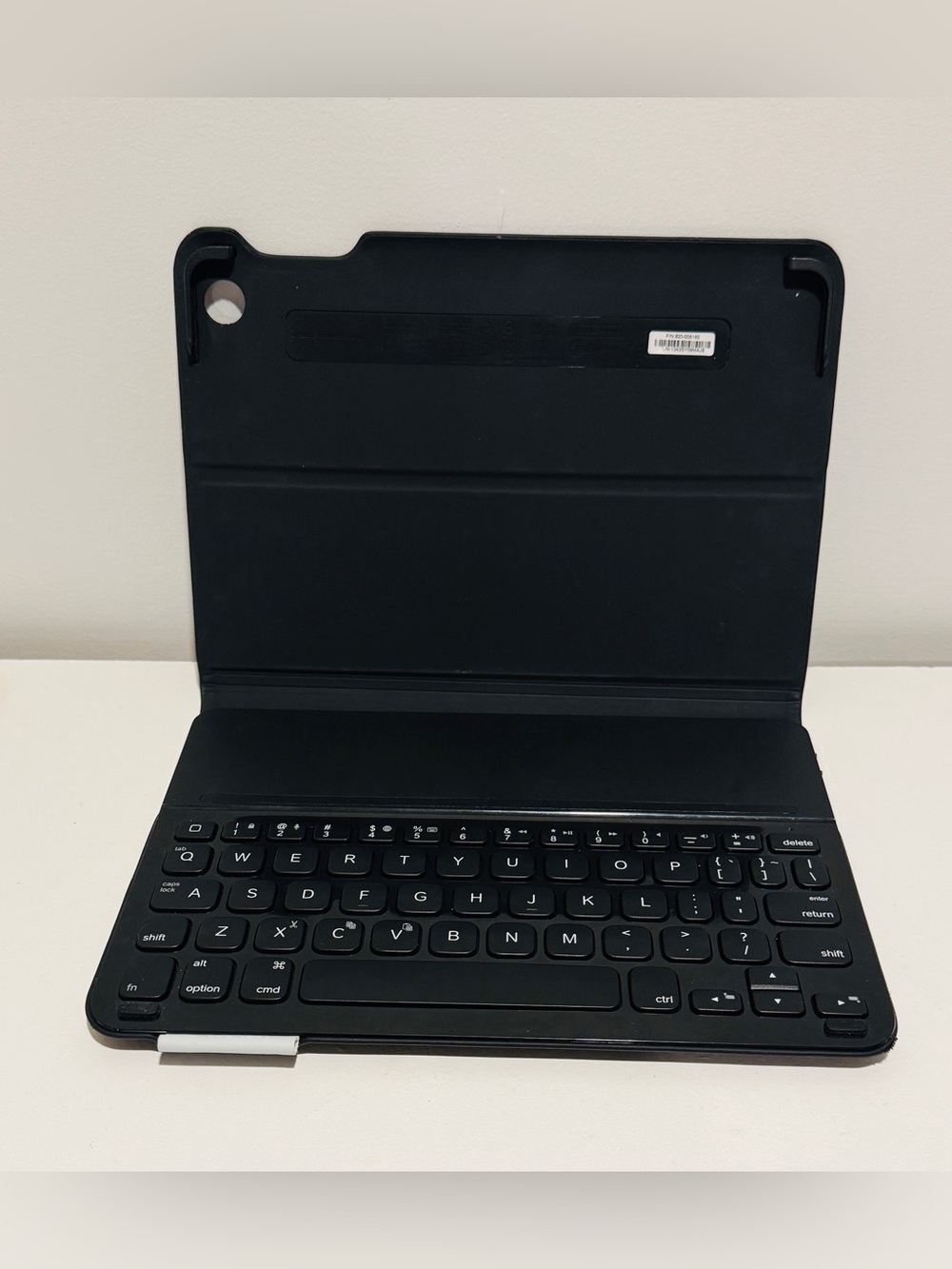 Logitech Ultrathin Keyboard Folio i5 Case for Apple iPad Air - Black (Y-R0044)